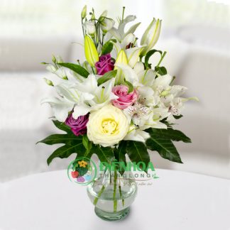 Bình hoa tươi ngày mới