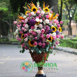 Bình hoa tươi chúc mừng