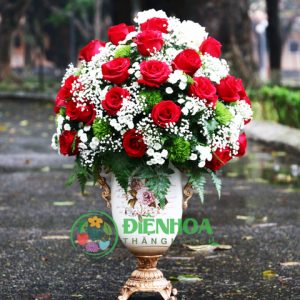 Bình hoa tươi hạnh phúc