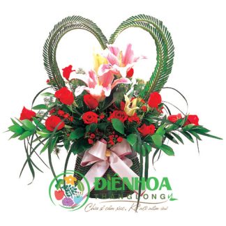 Giỏ hoa hình trái tim