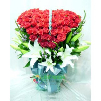 Giỏ hoa hồng trái tim
