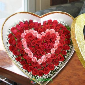 Hộp hoa tươi hình trái tim