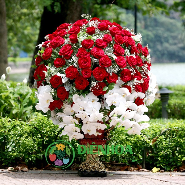 Bình hoa hồng nhập khẩu tuyệt đẹp